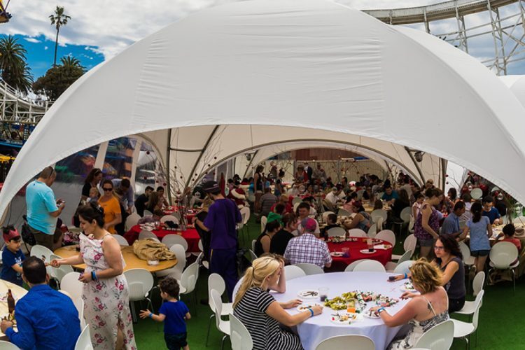 Corporate-familyevent